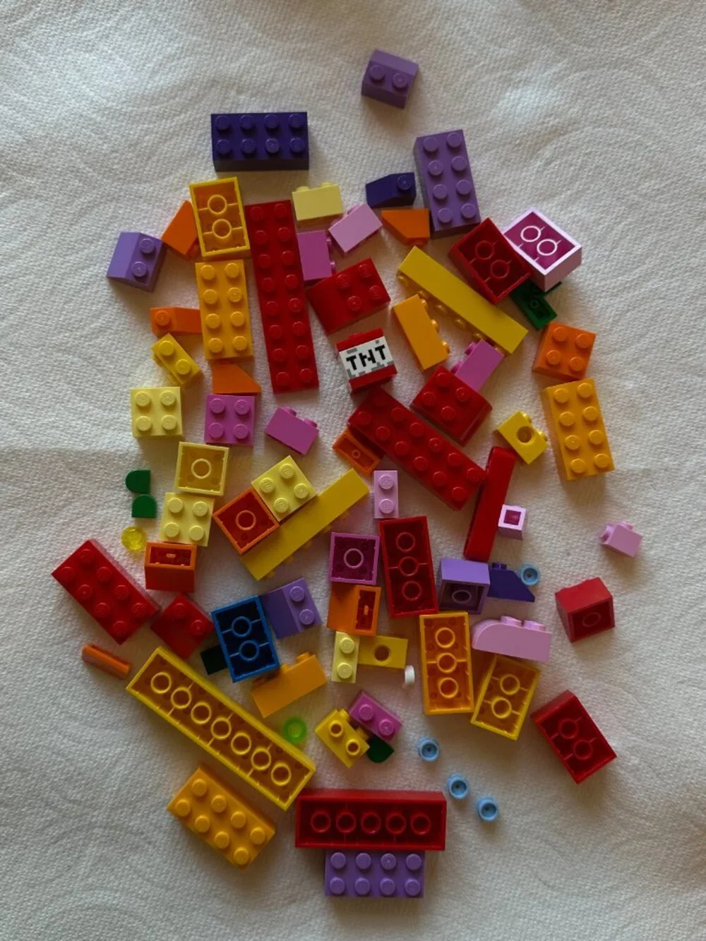 LEGO Classic 10713 & Minecraft 21240 Mixed Lot 200+ Pieces Carry Case